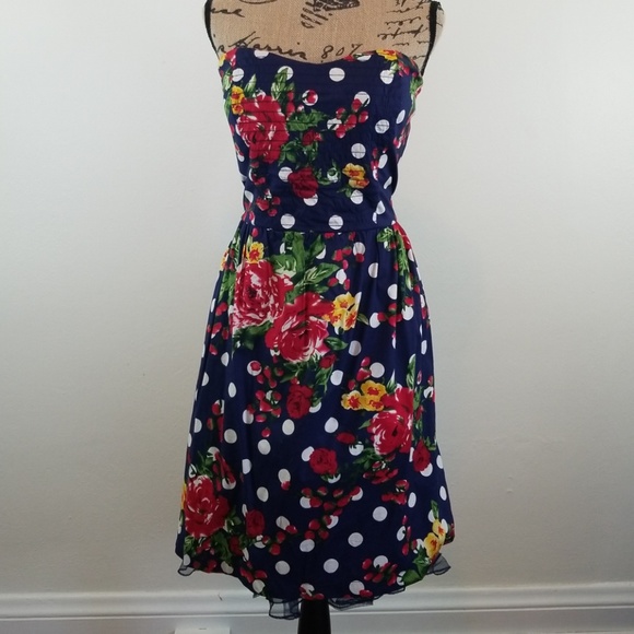 torrid Dresses & Skirts - Torrid strapless polka dot and rose print dress